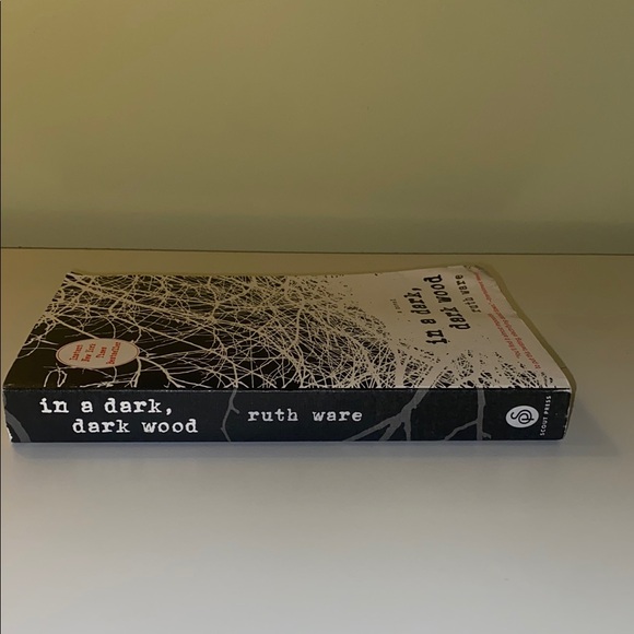 Set of 5 Fiction Books - Picture 11 of 11